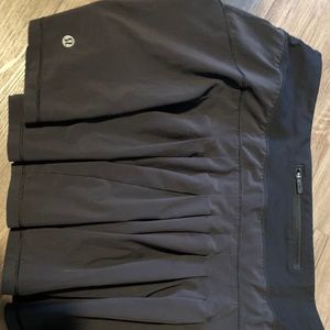 Black lulu tennis skirt